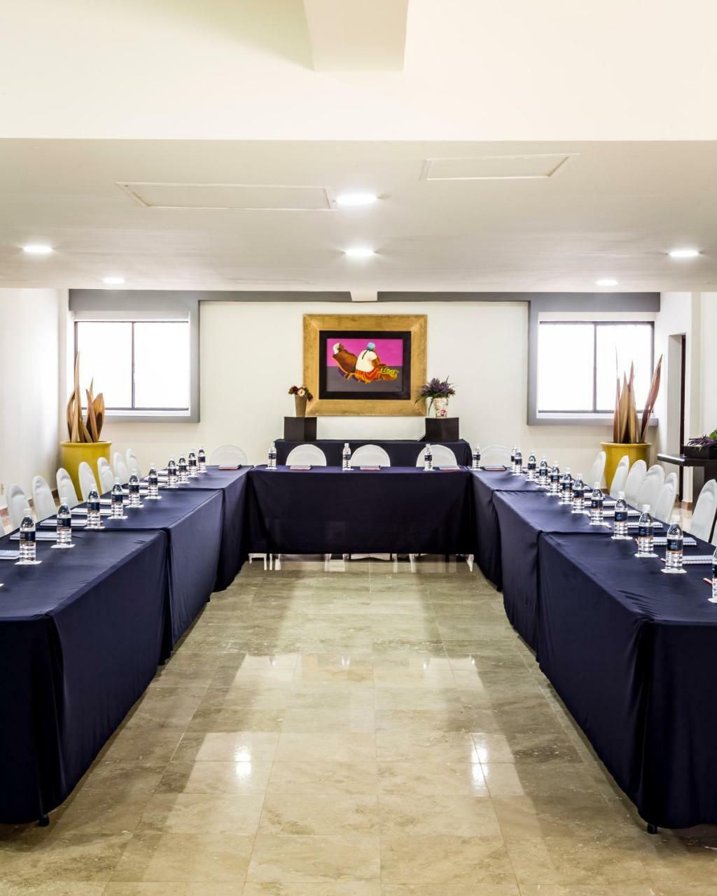 Imperio De Angeles Executive Leon Poliforum Esterno foto